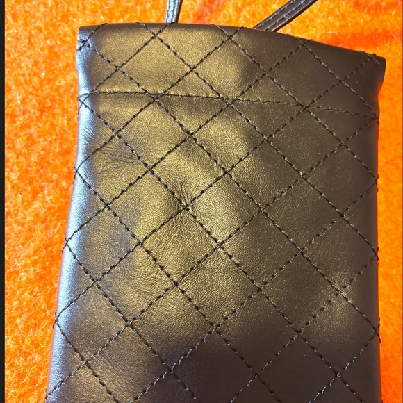 Black real leather topstitched diamond phone clutch bag made in Italy NWT - Picture 4 of 10